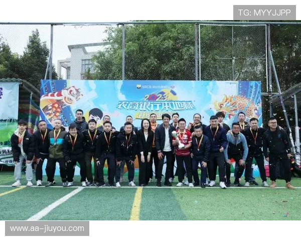 冠军球队球员参与社区文化活动促进城市体育文化建设,社区足球文化 冠军球队球员参与社区文化活动促进城市体育文化建设,社区足球文化