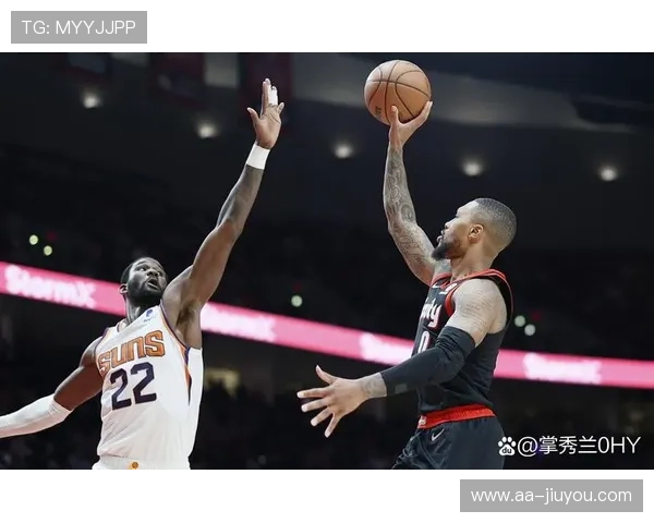 字母哥篮下强攻压制对手内线防守成效明显